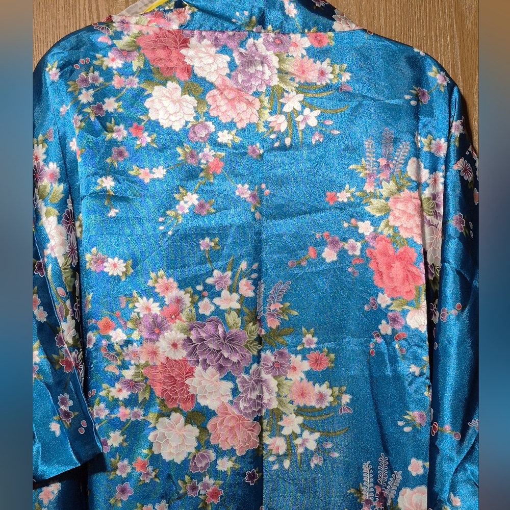 Women Blue Satin Floral Kimono Robe 23"×46" ** No Belt - Picture 8 of 11
